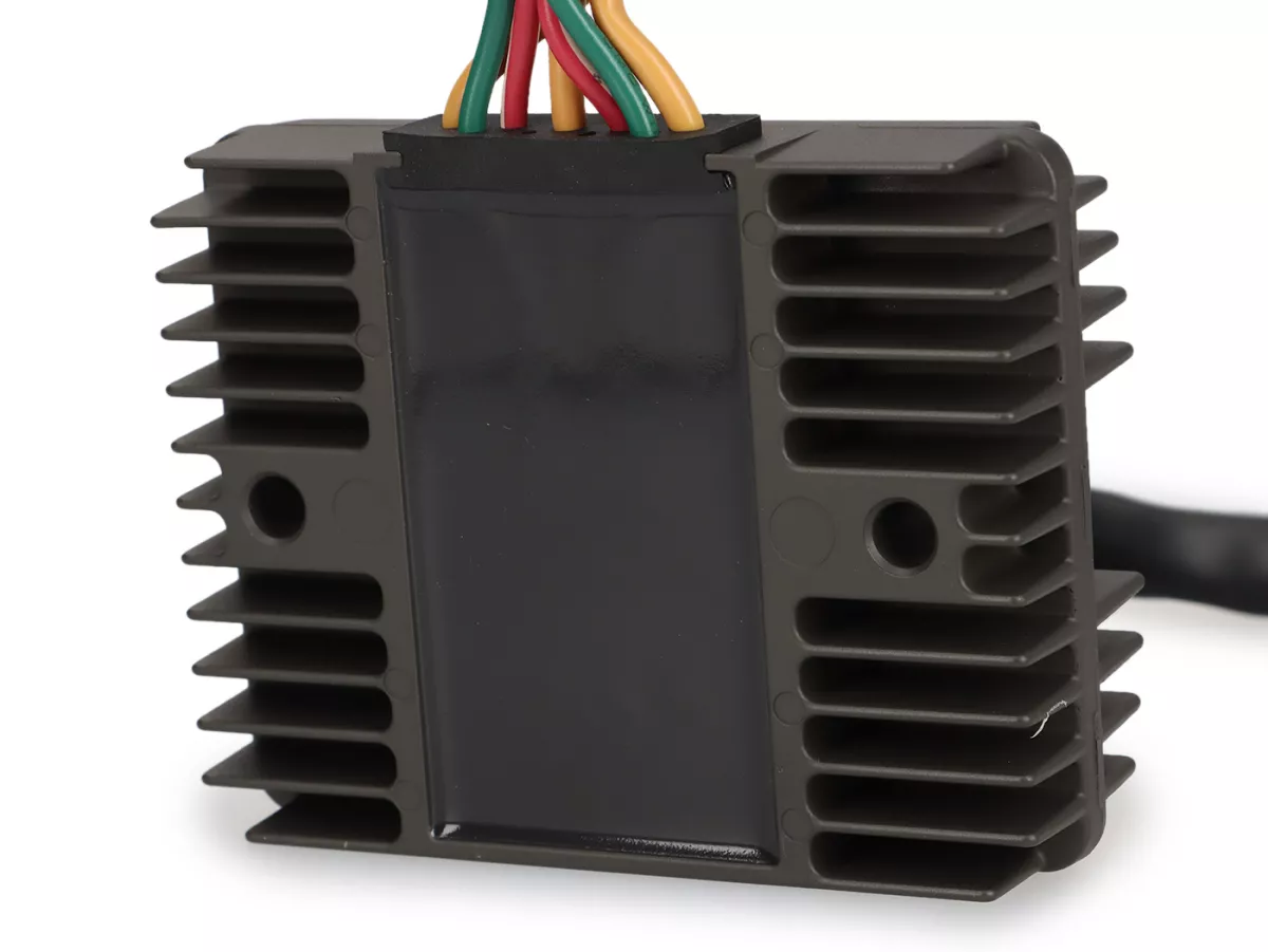 Regulador de tensión -4+3-pin- Piaggio Quasar/HPE 250-300 ccm, Master 400-500 ccm