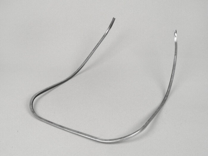 Entourage de tablier -PIAGGIO- Vespa Rally180 (VSD1T), Rally200 (VSE1T), Sprint150 (VLB1T), GTR125 (VNL2T), TS125 (VNL3T), GT125 (VNL2T), Super - aluminium