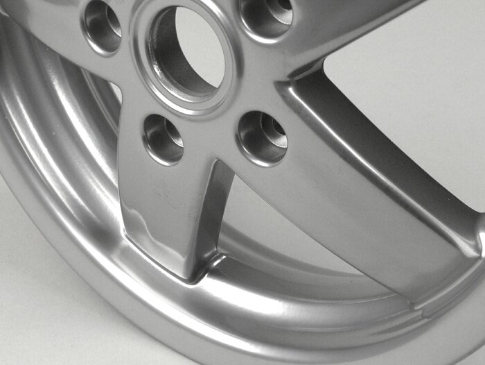 Wheel rim, front -PIAGGIO 2.50-11 inch- Vespa LX, LXV, S - silver