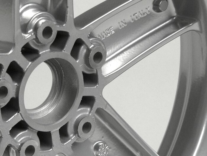 Wheel rim, front -PIAGGIO 2.50-11 inch- Vespa LX, LXV, S - silver