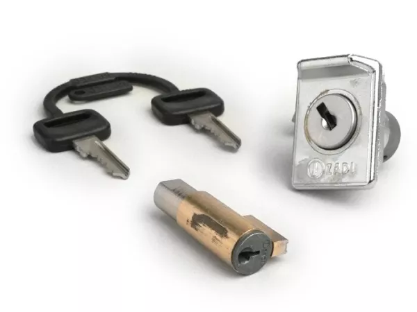 Slot set -PIAGGIO 38.5x4mm- Vespa PX (-1984), V50 Special (V5A2 tot 3T), GT125 (VNL2T, vanaf 62685), GTR125 (VNL2T), TS (VNL3T), PV125 (VMA2T, vanaf 028960), ET3 (VMB1T), Super 150 (VBC1T) - 2 stuks