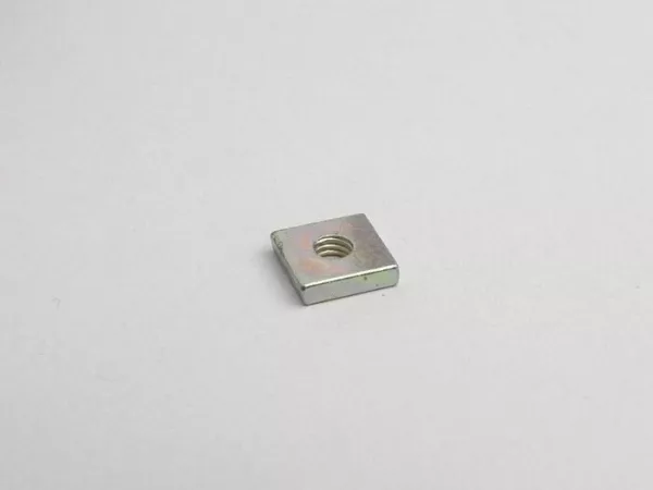 Fyrkantsmutter -OEM KVALITET- Strålkastare Vespa Cosa, PK XL, PK XL2, PK HP/FL, T5