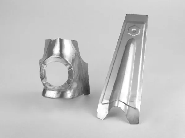 Reparationsplatta horn / kaskad -OEM KVALITET- Vespa V50, V90 (från 1968), PV125 (från 1968), ET3 - fästhorn 4 skruvar