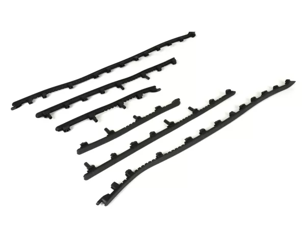 Loopvlakstrip set, zwart -PIAGGIO- Vespa GT 250 (ZAPM45102), Vespa GT L 125 (ZAPM31100, ZAPM31101), Vespa GT L 200 (ZAPM31200), Vespa GTS 125 (ZAPM31300, ZAPMA3100, ZAPMA3200, ZAPMA3700), Vespa GTS 150 (ZAPMA3200, ZAPMA3100), Vespa GTS 250 (ZAPM45100, ZA