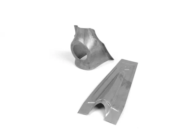 Reparationsplatta horn / kaskad -OEM KVALITET- Vespa V50, V90 (från 1968), PV125 (från 1968), ET3 - Monteringshorn 3 skruvar