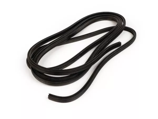 Rubberen loopvlakstrip -OEM KWALITEIT, B=14mm- Vespa Rally180 (VSD1T), Rally200 (VSE1T), Sprint150 (VLB1T), GT125 (VNL2T), GL150 (VLA1T), TS (VNL3T) - 3900mm