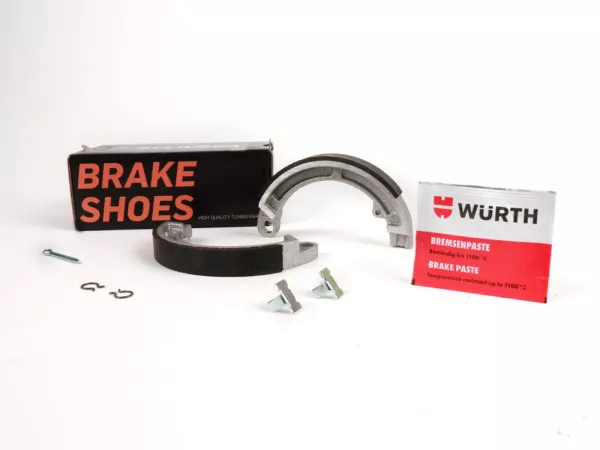 Remschoenen -BGM PRO Ø=125x17mm- 8 inch + 9 inch + 10 inch voor, 1 montage, Vespa Smallframe V50, V90, SS50, SS90, PV125, ET3, Wideframe V1T tot V15T, V30T-V33T, VM, VN, VL, VB, VNA, VNB, VBA, VBB, Super
