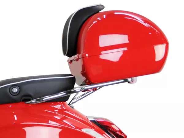Rugkussen voor topkoffer - PIAGGIO Vespa- 32l - zwart, leder - Vespa Primavera 50 (ZAPC53100, ZAPC53200), Vespa Primavera 125 (ZAPM81100), Vespa Primavera 150 (ZAPM81200), Vespa Sprint 50 (ZAPC53101, ZAPC53201), Vespa Sprint 125 (RP8M82111, ZAPM81)