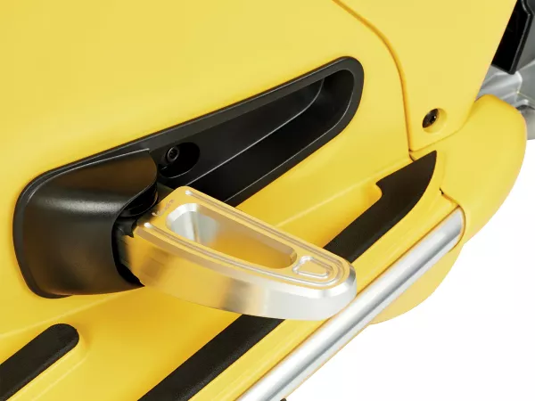 Pair of foot pegs -PIAGGIO by Rizoma- Vespa GT, GT L, GTS 125-300, GTV, GTS 125-300 Super - until 2022