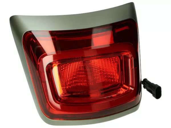 Tail light -PIAGGIO- Vespa GTS 125-310 Keyless - silver-grey