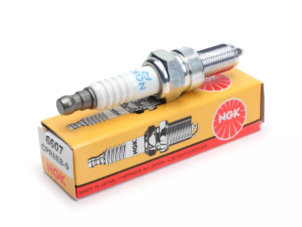 Spark Plug -NGK CPR EB- CPR8EB-9 - PEUGEOT Metropolis 400