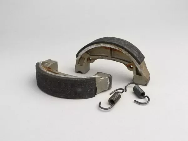 Brake shoes -FERODO Ø=120x25mm- DERBI Hunter (r), SUZUKI Address (r)