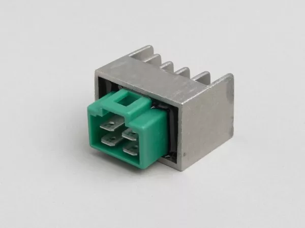 Voltage regulator -OEM QUALITÄT- 4-plug- Minarelli 50 cc (since 2004)