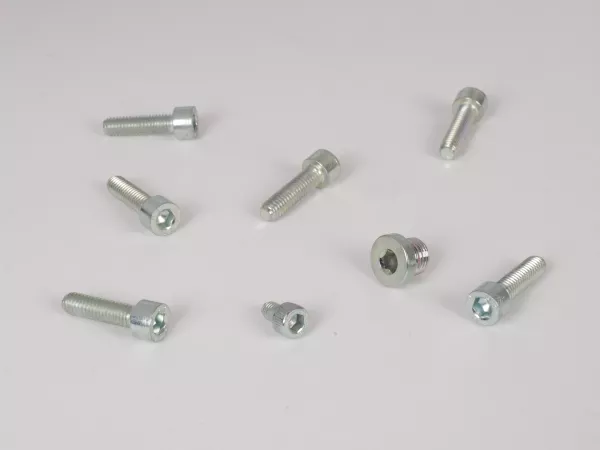 Juego de espárragos -MALOSSI- (utilizados para el juego de cilindros M3115349, M3115390, M3116992, M3115374, M3115385)