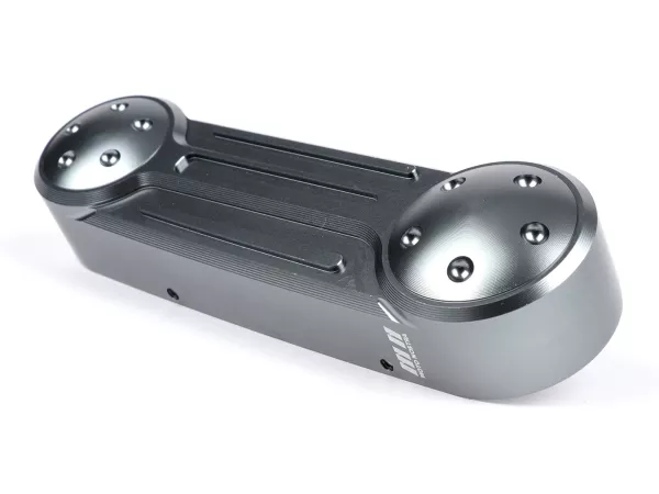 Tapa del basculante -MOTO NOSTRA, CNC, gris, basculante recto- Vespa GT 125 (ZAPM31100), Vespa GT 200 (ZAPM31200), Vespa GT 60 (ZAPM45102), Vespa GT L 125 (ZAPM31101), Vespa GT L 200 (ZAPM31200), Vespa GTS 125 (ZAPM31300, ZAPMA3100), Vespa GTS 125 i.e. Su