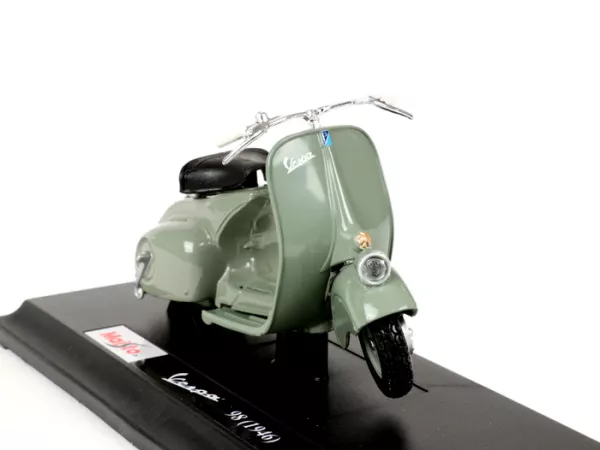 Modèle réduit -MAISTO 1:18- Vespa 98 (1946) - gris