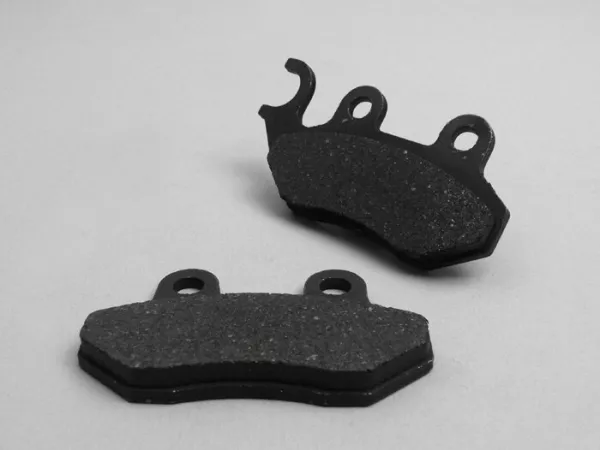 Brake pads -NEWFREN 70.2x41.1/85.1x44.3mm- CAGIVA Passing 125cc 1995 (f), Passing 50cc 1995 (f), JINCHENG JC 250cc 6 2005 (f), 4 Wheels JC 125cc S Raccoon 2005 (r), P.G.O. Ligero 125cc 2006 (f), PMS 110cc 1999 (f), PMS 50cc 1999 (f), T-Rex 110cc 1999 (f),