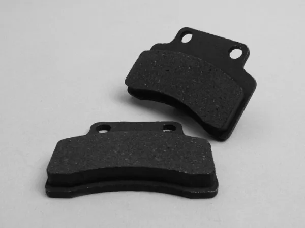 Brake pads -NEWFREN 60x44mm- CPI Aragon 50cc 2006 (f), Popcorn 50cc 2001 (f), CSR Ona 125cc 2004 (f/r), Ona 125cc 2004 (f/r), Scoo 125cc 2004 (f/r), Scoo 125cc 2004 (f/r), GENERIC Ideo 50cc 2005 (f), Soho 125cc 2006 (f), XOR 50cc 2005 (f), XOR 125cc 2005