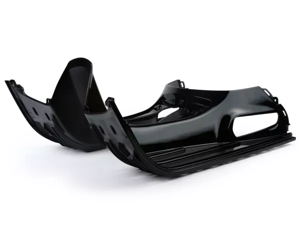 Foot board -PIAGGIO- Vespa GTS 125 (ZAPMD3200), Vespa GTS HPE 300 (ZAPMA3600, ZAPMD310), Vespa GTS Super 125 (ZAPMD3200), Vespa GTS Super HPE 300 (ZAPMD3100, ZAPMD3101), Vespa GTV HPE 300 (ZAPMD3102)- black glossy