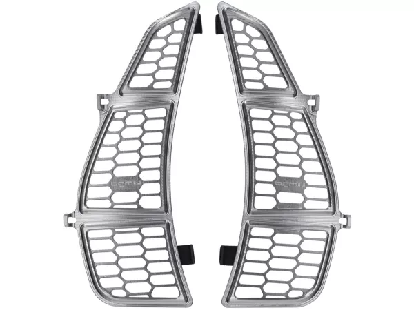 Grille de compartiment à bagages BGM nid d'abeille, aluminium CNC, argent pour Vespa GTS125/300/310 (2023-), GTV 300/310 (2023-)