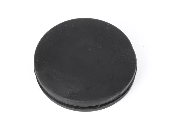 Bouchon pour le trou de la bougie dans le couvercle du cylindre -QUALITÉ OEM- Vespa Smallframe V50, PV, ET3, PK, PX, Cosa, Rally, Sprint, T5 - pour les cylindres avec bougie centrale (ex. Quattrini M1X, M244)