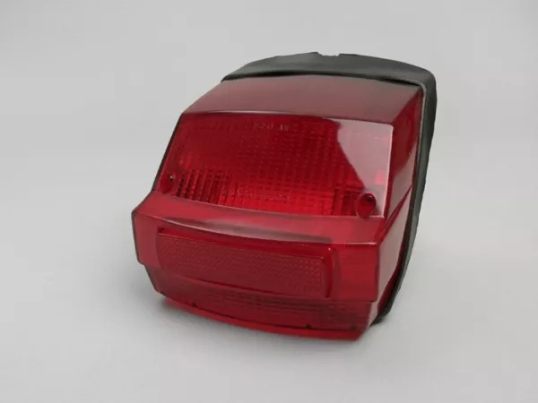 Taillight -BOSATTA- Vespa P (-1984) - red (w/o e-mark)