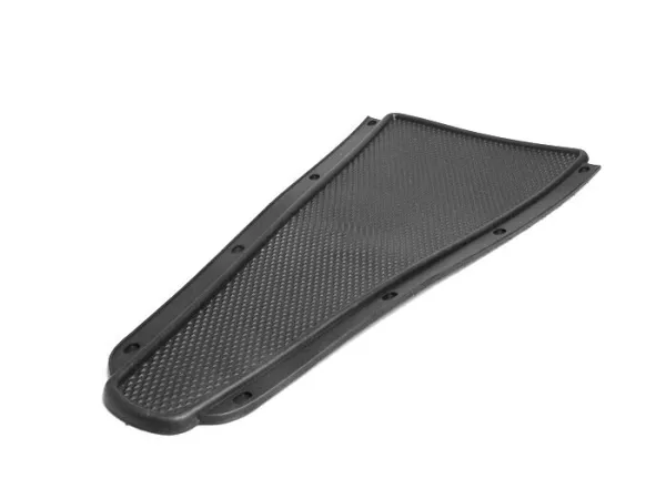 Tappetino passante -QUALITÀ OEM- Vespa Rally180 (VSD1T), Rally200 (VSE1T), Sprint150 (VLB1T), TS125 (VNL3T), GT125 (VNL2T), GTR125 (VNL2T), SS180 (VSC1T), GS160 / GS4 (VSB1T), Super, VNA, VNB, VBA, VBB - Nero