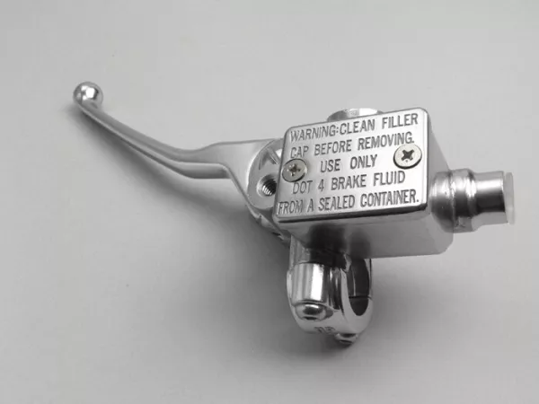 Bomba de freno -PIAGGIO Heng Tong- izquierda - Vespa GT 250 (ZAPM45102), Vespa GTV 125 (ZAPM31301), Vespa GTV 250 (ZAPM45102), Vespa GTV 300 (ZAPM45201)
