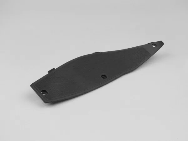 Foot board left hand side -GILERA- Runner (since 2006) (ZAPC461, ZAPC462, ZAPM461, ZAPM462, ZAPM463, ZAPM464) - black